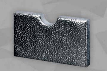 Weiße Glasfasermatte mit einer geprägten Aluminiumfolie